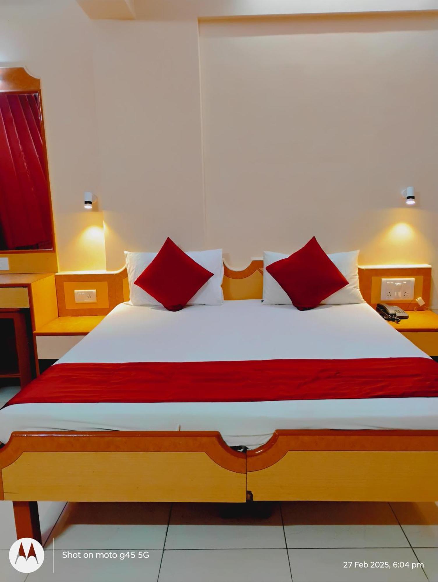 Saigal Guest House Bombay Eksteriør billede